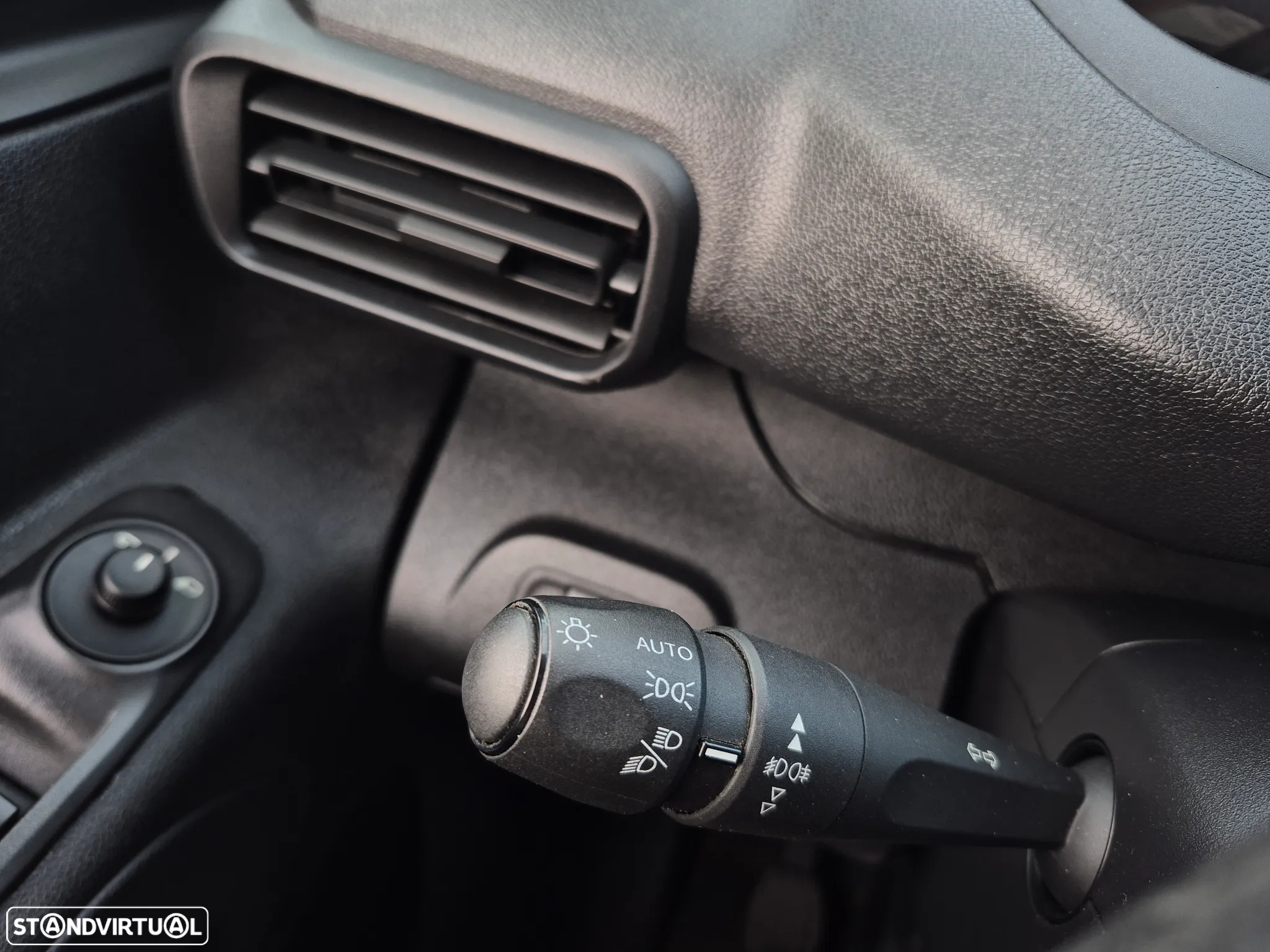 Peugeot Partner LONGA - 80.000KM | GARANTIA | 3 LUG. - 10