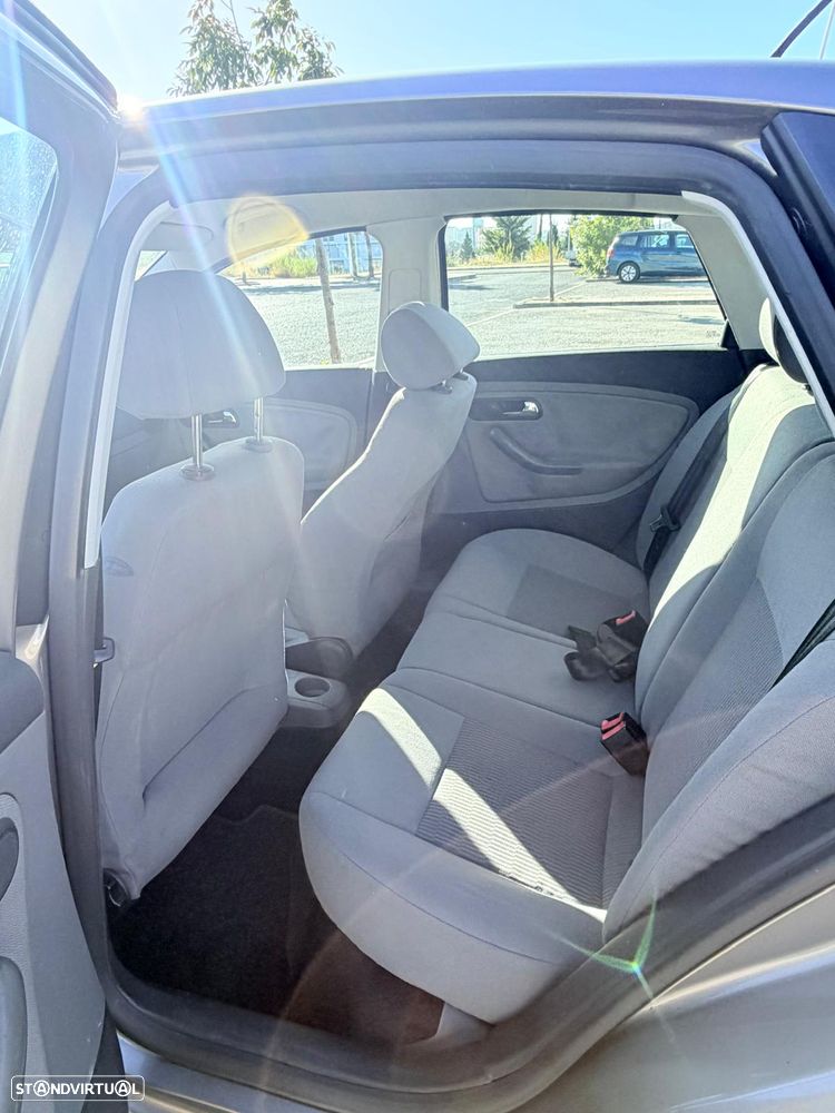 SEAT Ibiza 1.2 12V Stella - 17