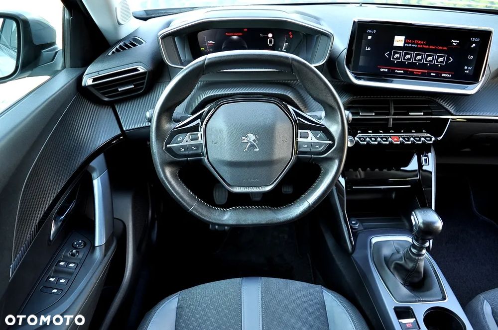 Peugeot 2008 1.2 PureTech Allure Pack S&S - 21