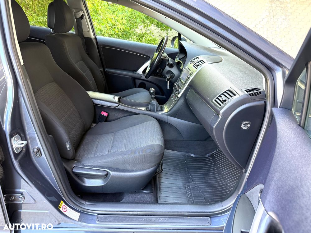 Toyota Avensis 2.0 D-4D Edition - 10