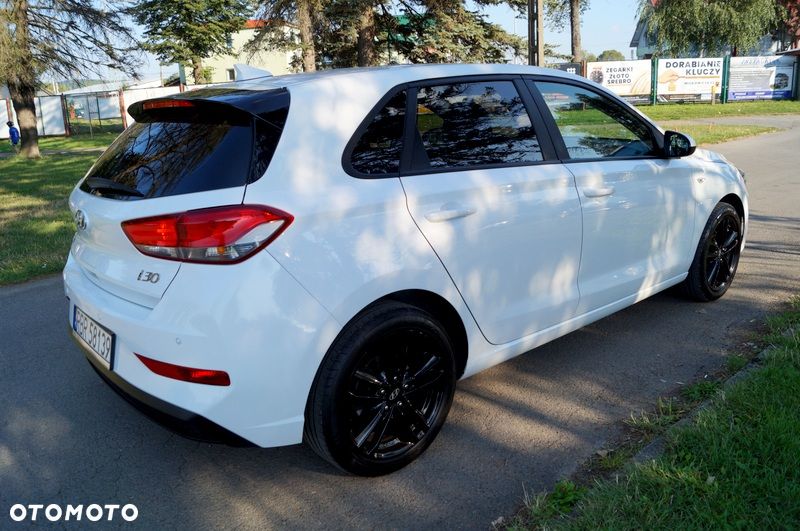 Hyundai i30 - 23
