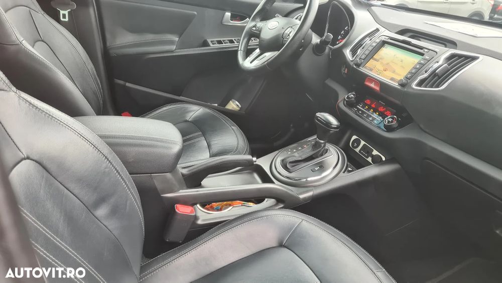 Kia Sportage 2.0 CRDI 4WD Automatik Dream-Team Edition - 10