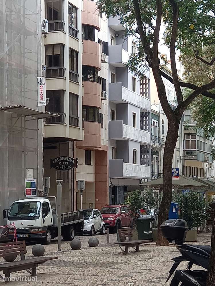 Apartamento T1 em Avenidas Novas - Pronto a Habitar - Grande imagem: 2/15
