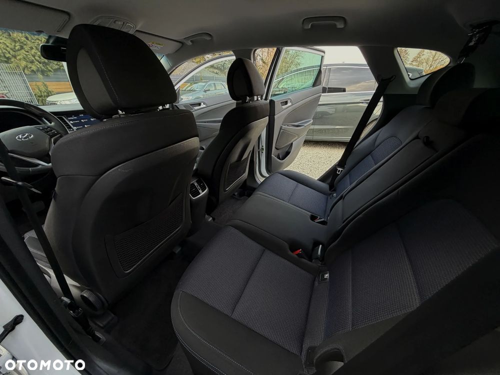 Hyundai Tucson blue 1.7 CRDi 2WD DCT Premium - 21