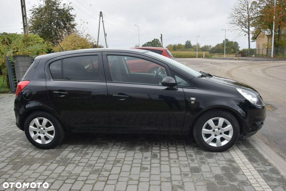 Opel Corsa 1.4 16V Edition - 10