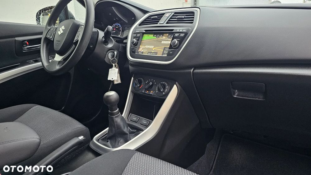 Suzuki SX4 S-Cross 1.6 VVT 4x2 Comfort - 23