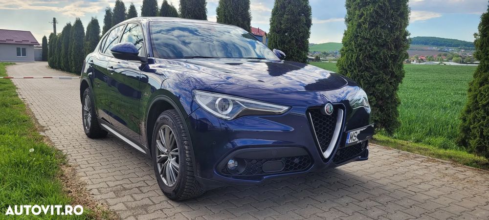 Alfa Romeo Stelvio - 1