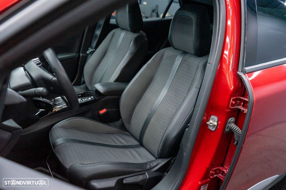 Peugeot 2008 BlueHDi 130 EAT8 Allure Pack - 43