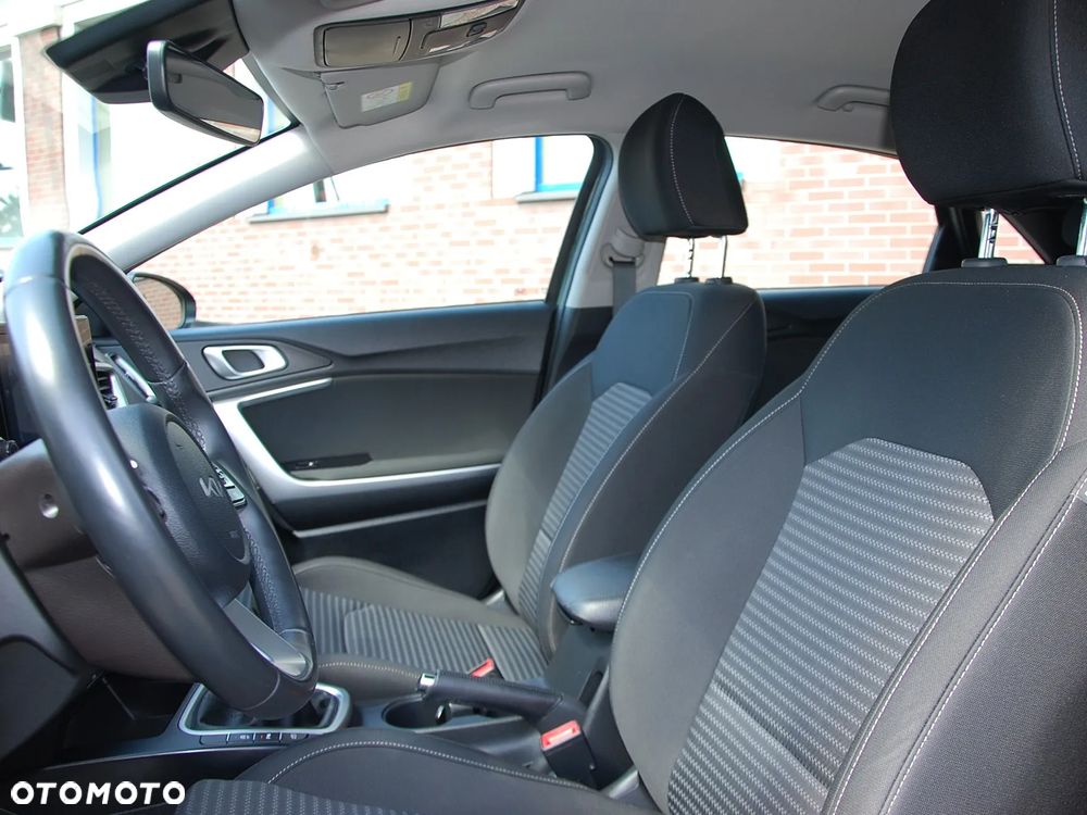 Kia Ceed - 15