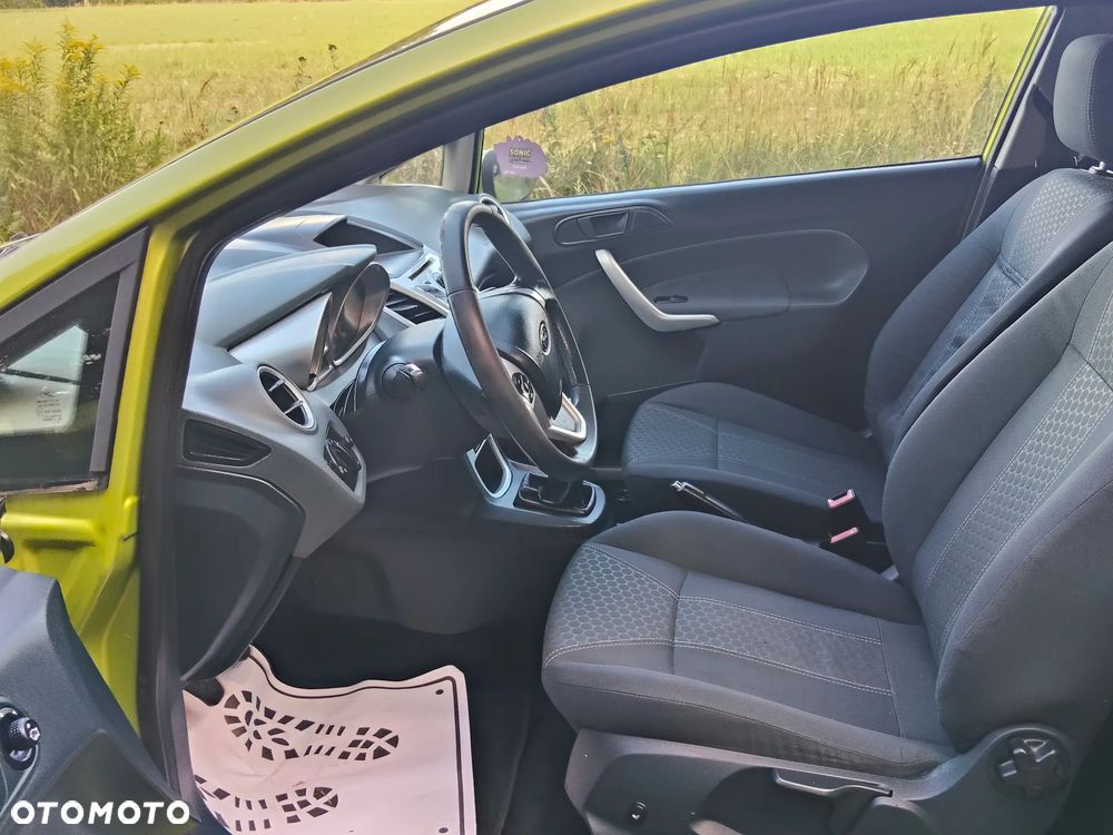 Ford Fiesta 1.4 Titanium EU5 - 27