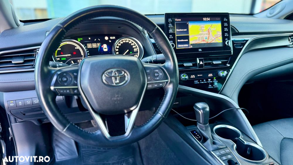Toyota Camry 2.5 Exclusive - 9