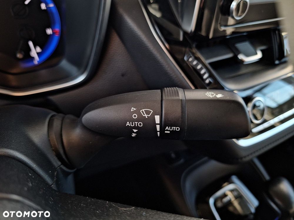 Toyota Corolla 1.8 Hybrid Comfort - 33