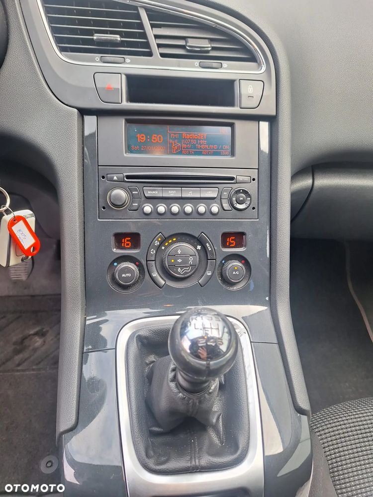 Peugeot 5008 155 THP Family - 29