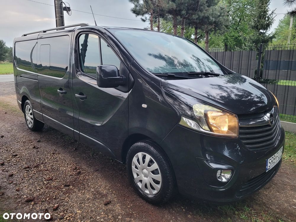 Opel Vivaro - 1