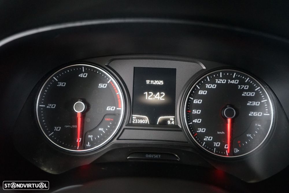 SEAT Leon ST 2.0 TDI S&S DSG FR - 20