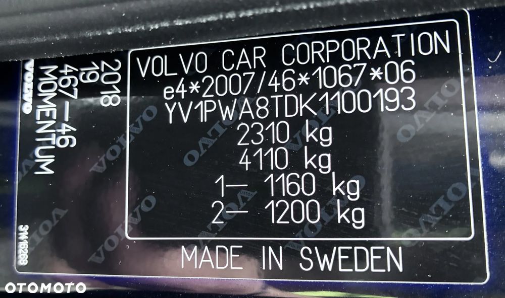 Volvo V90 D4 AWD Momentum - 4
