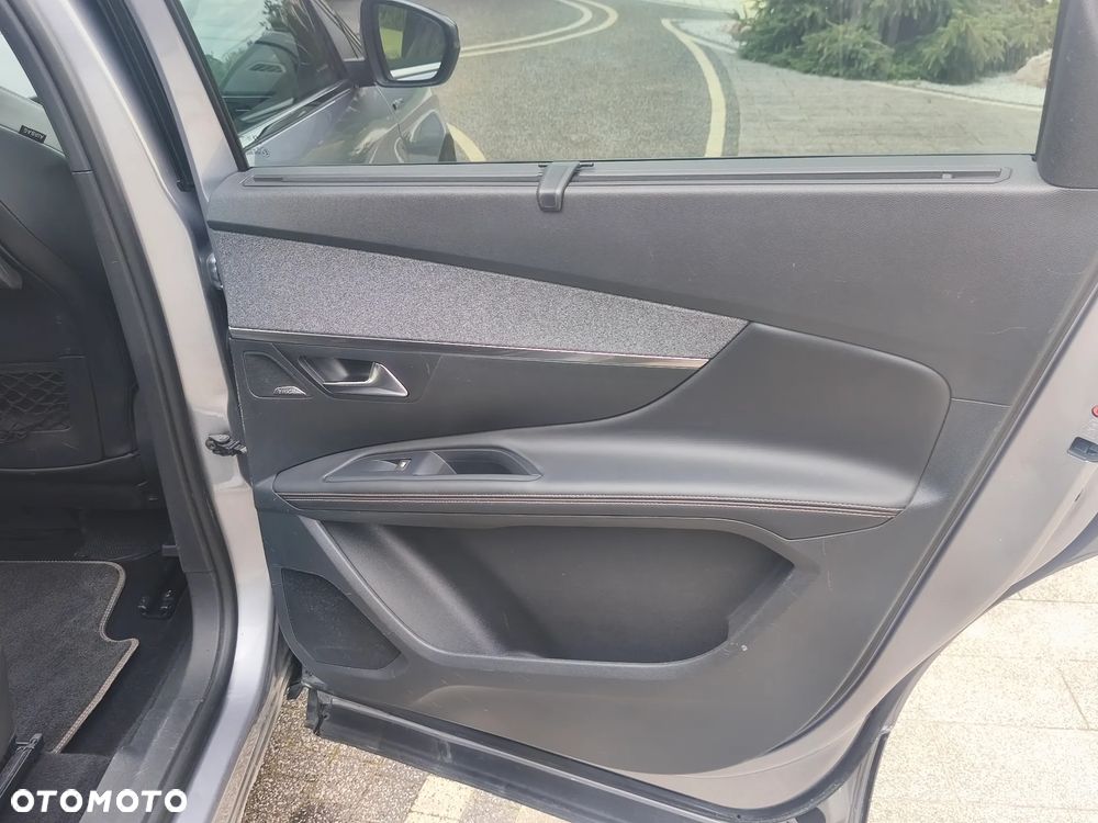 Peugeot 5008 HDI 115 Allure - 18