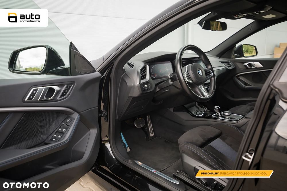 BMW Seria 2 218d M Sport - 23