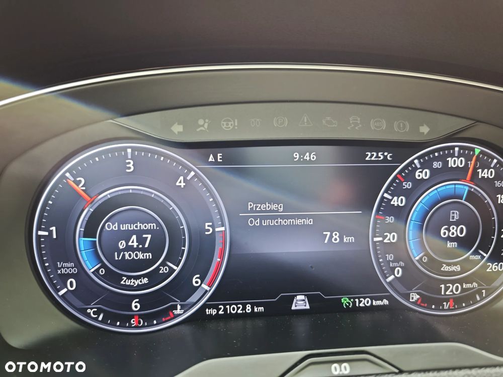 Volkswagen Passat 2.0 TDI SCR Highline - 8