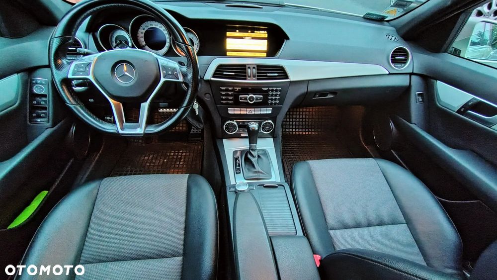 Mercedes-Benz Klasa C 220 CDI 7G-TRONIC Avantgarde Edition - 8