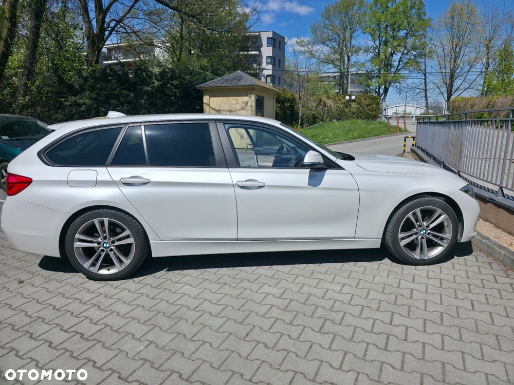 BMW Seria 3 318i - 2