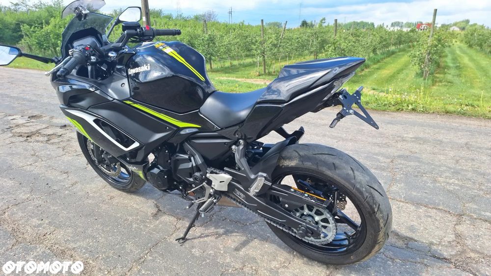 Kawasaki Ninja - 28