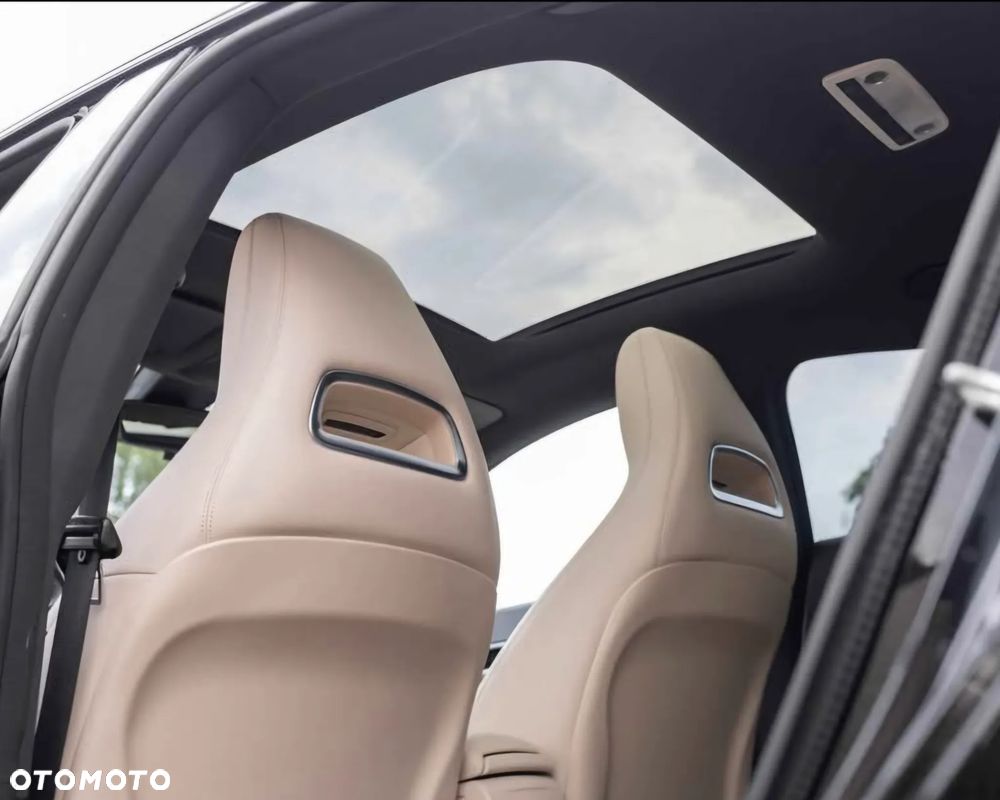 Mercedes-Benz CLA 250 4Matic 7G-DCT AMG Line - 9