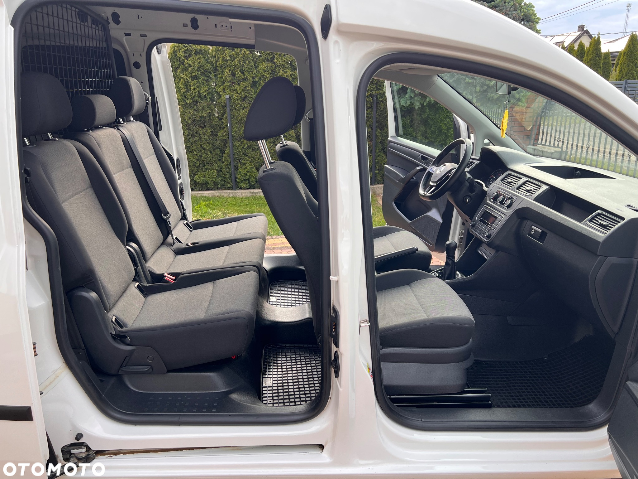 Volkswagen Caddy 2.0 TDI Comfortline - 12