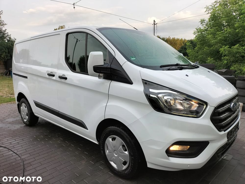 Ford TRANSIT CUSTOM - 4
