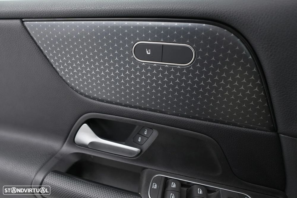 Mercedes-Benz GLB 200 Standard - 20