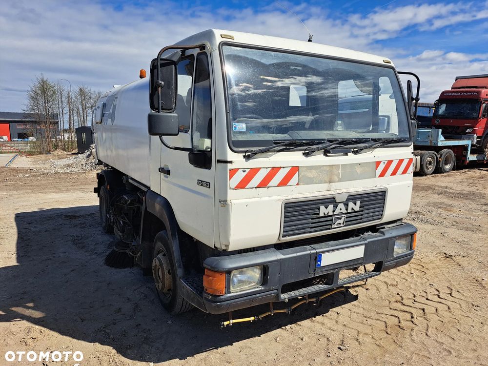 ZAMIATARKA POJAZD SPRZĄTAJĄCY MAN 10.63 - 4