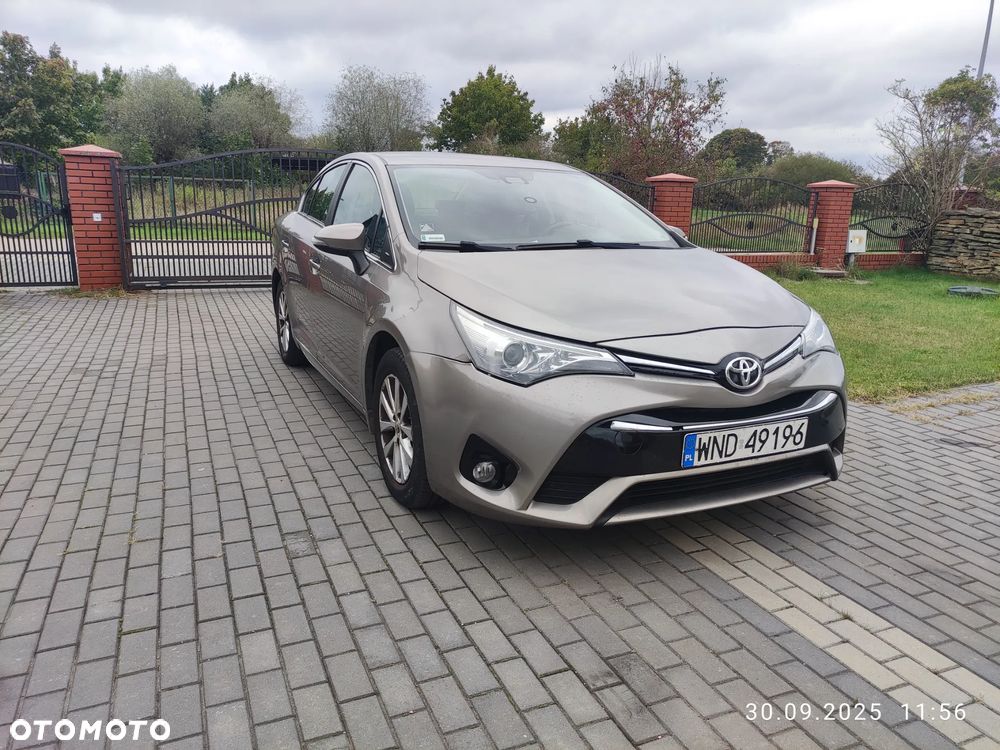 Toyota Avensis 1.6 Active - 1