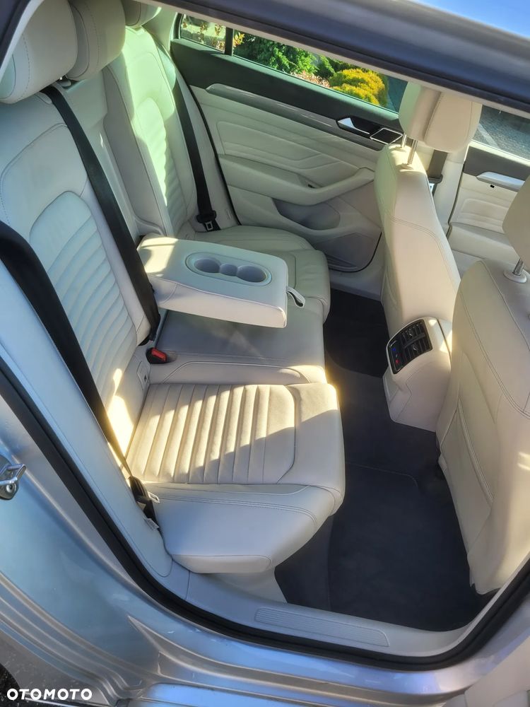 Volkswagen Passat 1.4 TSI DSG GTE - 21