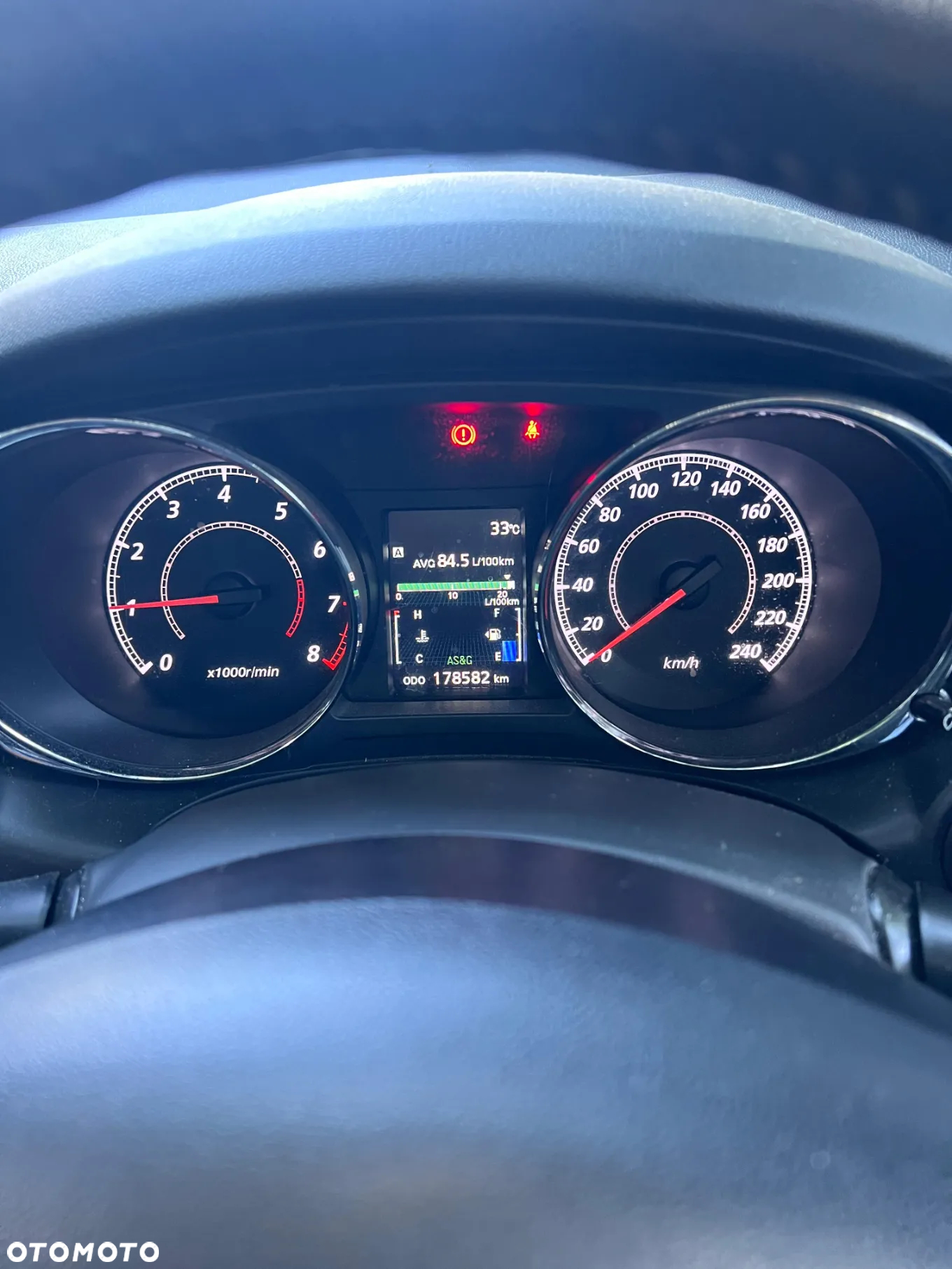 Mitsubishi ASX - 10