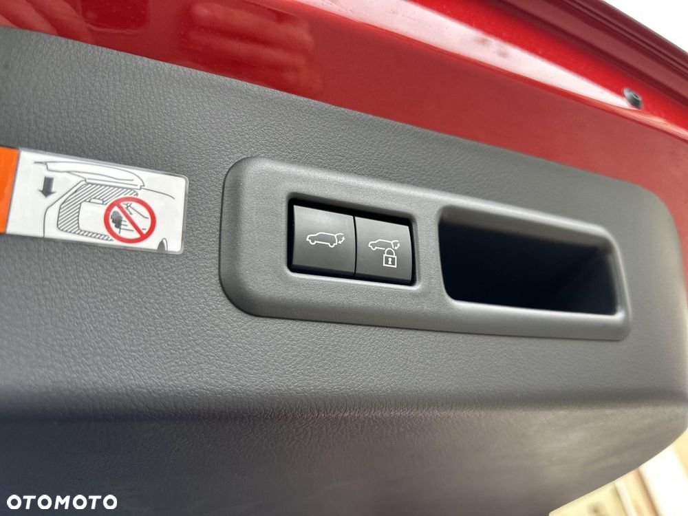 Lexus LBX 1.5 Hybrid Emotion - 19