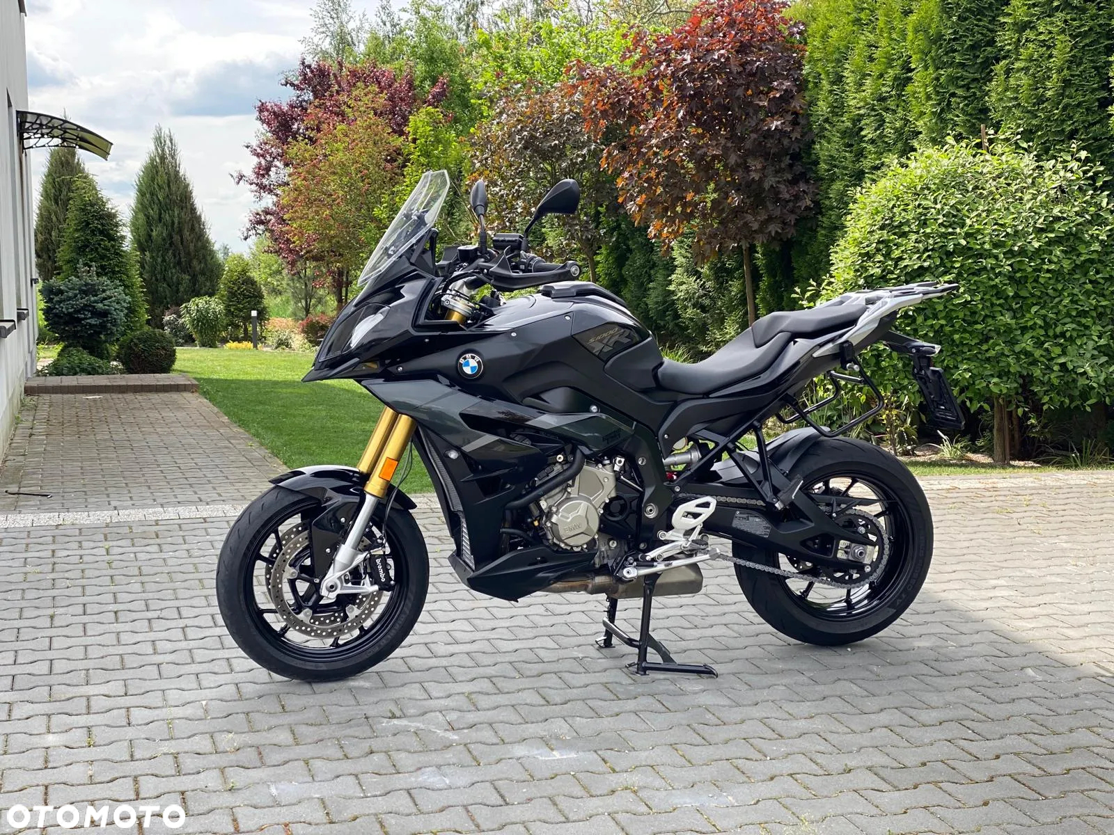 BMW XR - 30