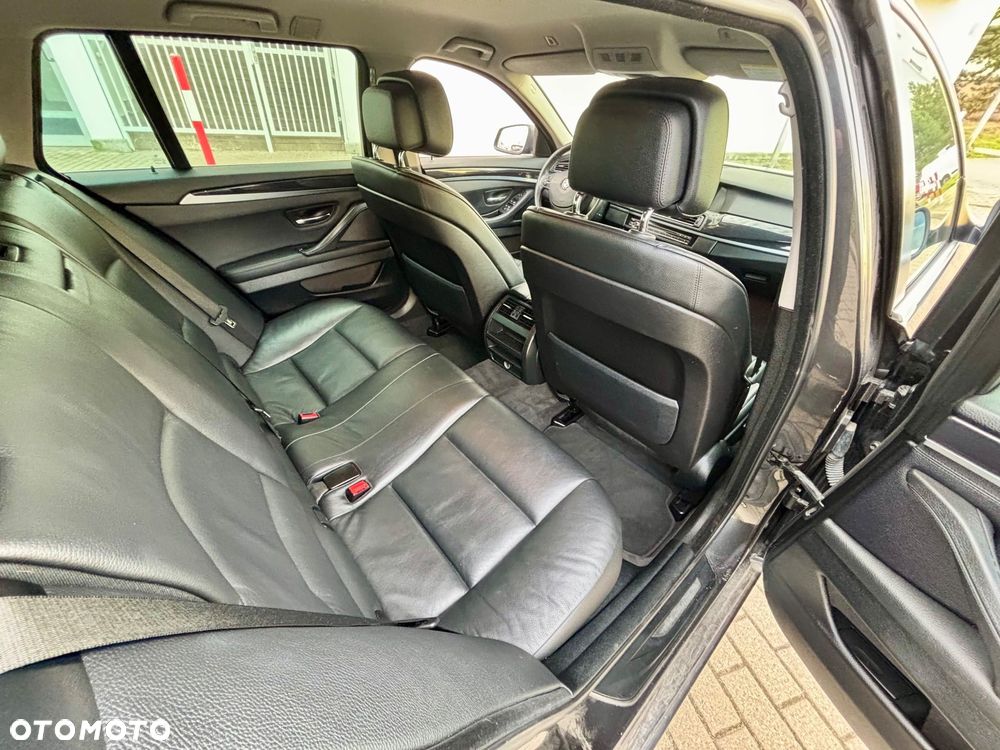 BMW Seria 5 520d Luxury Line - 8