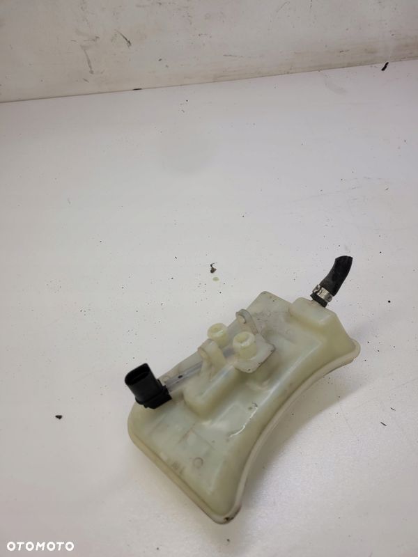 ZBIORNICZEK PŁYNU HAM AUDI A4 B7 A6 C6 8E0611301E - 3