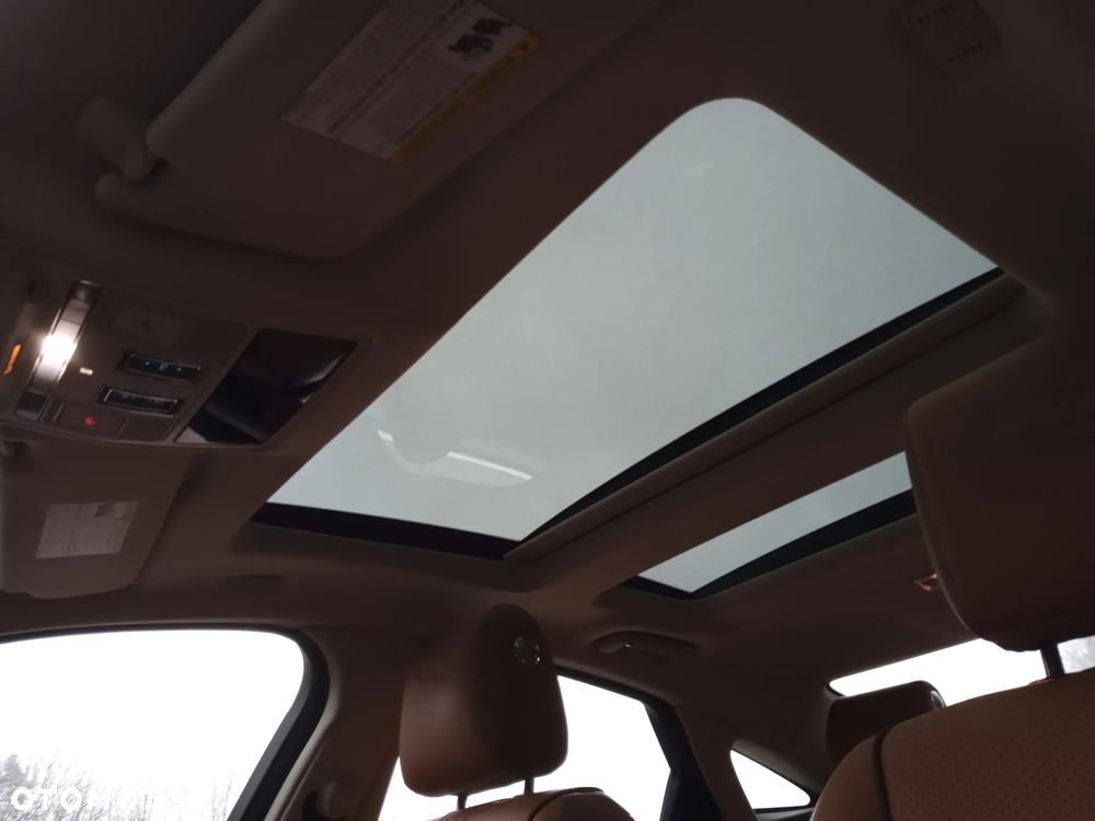 Jaguar XJ 3.0 T AWD R-Sport - 17