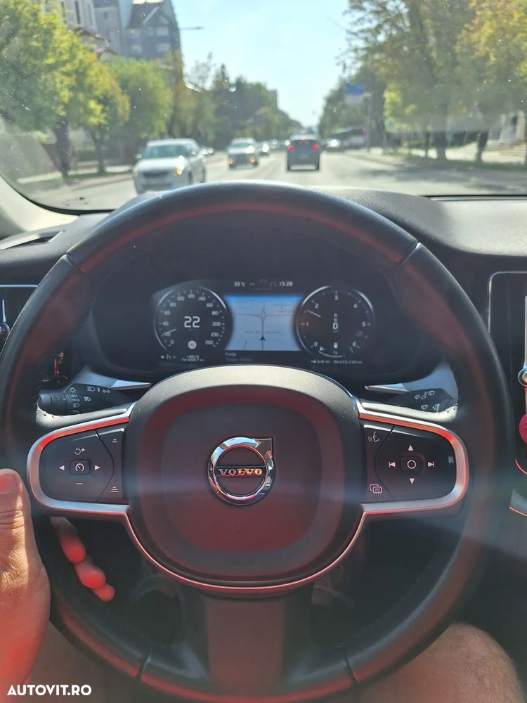 Volvo XC 60 B5 AWD Momentum - 12