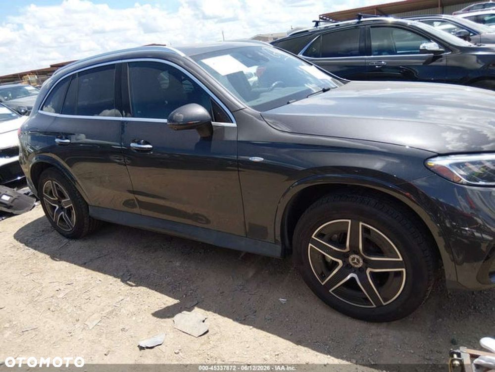 Mercedes-Benz GLC - 6