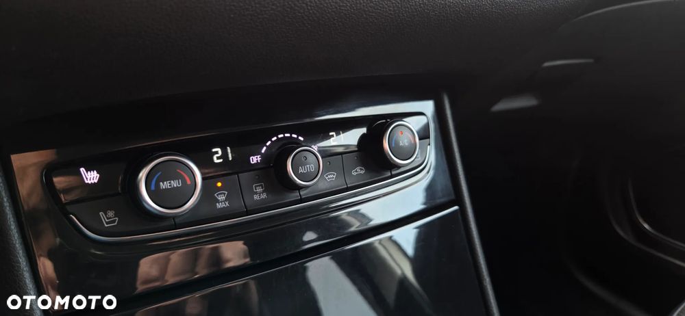 Opel Grandland X 1.2 Start/Stop Design Line - 27
