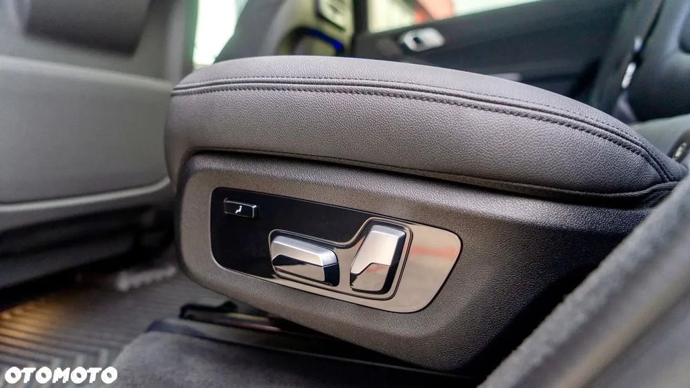 BMW X7 - 26
