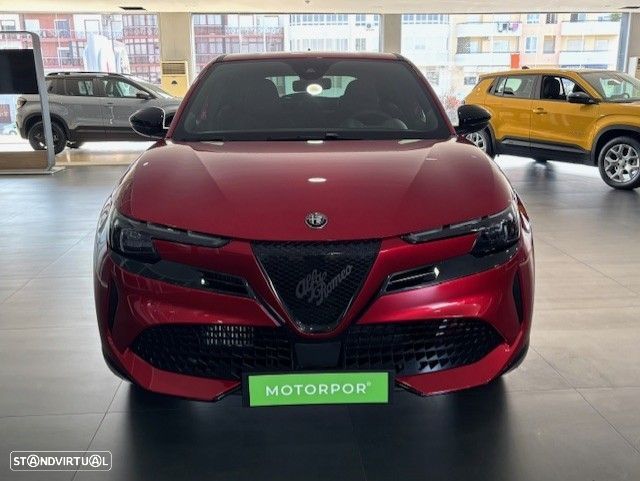 Alfa Romeo Junior 1.2 eDCT6 - 2