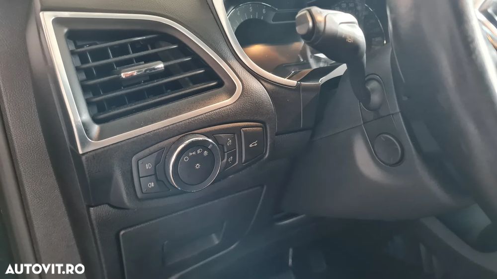 Ford Edge 2.0 TDCi Bi-Turbo 4x4 Titanium - 12