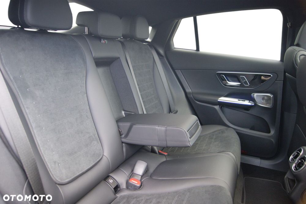 Mercedes-Benz GLC 220 d mHEV 4-Matic AMG Line - 10