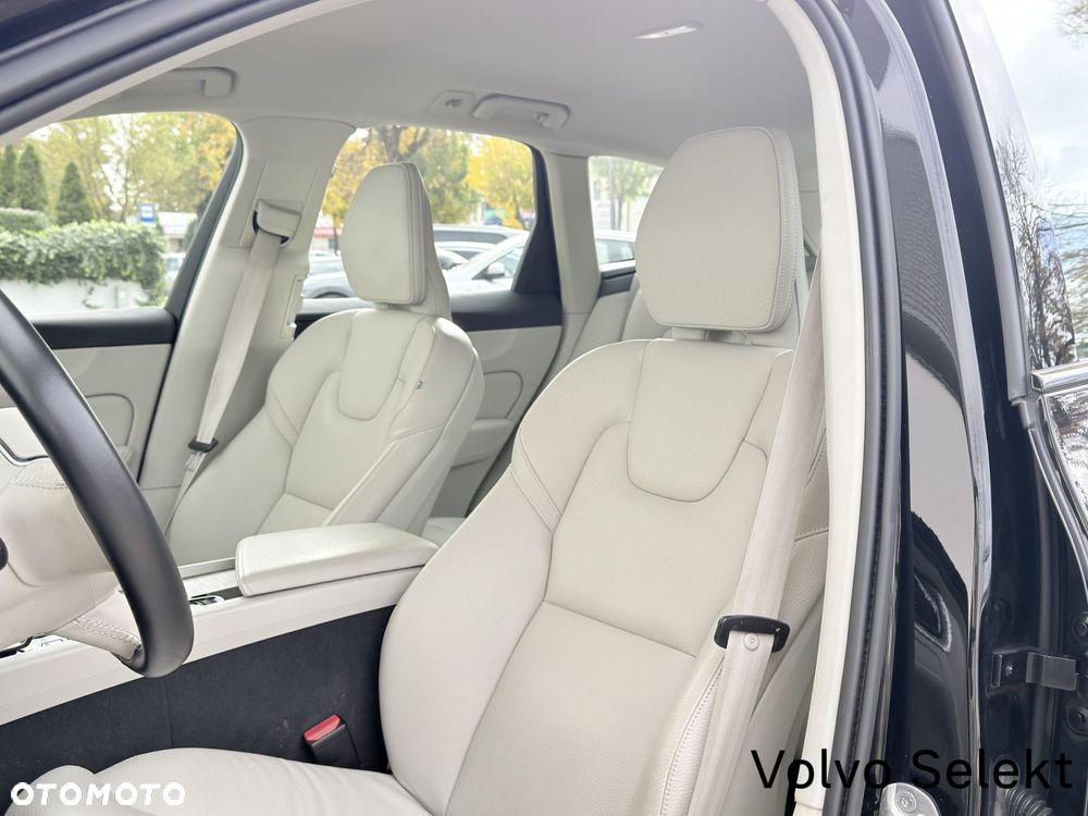 Volvo XC 60 - 22