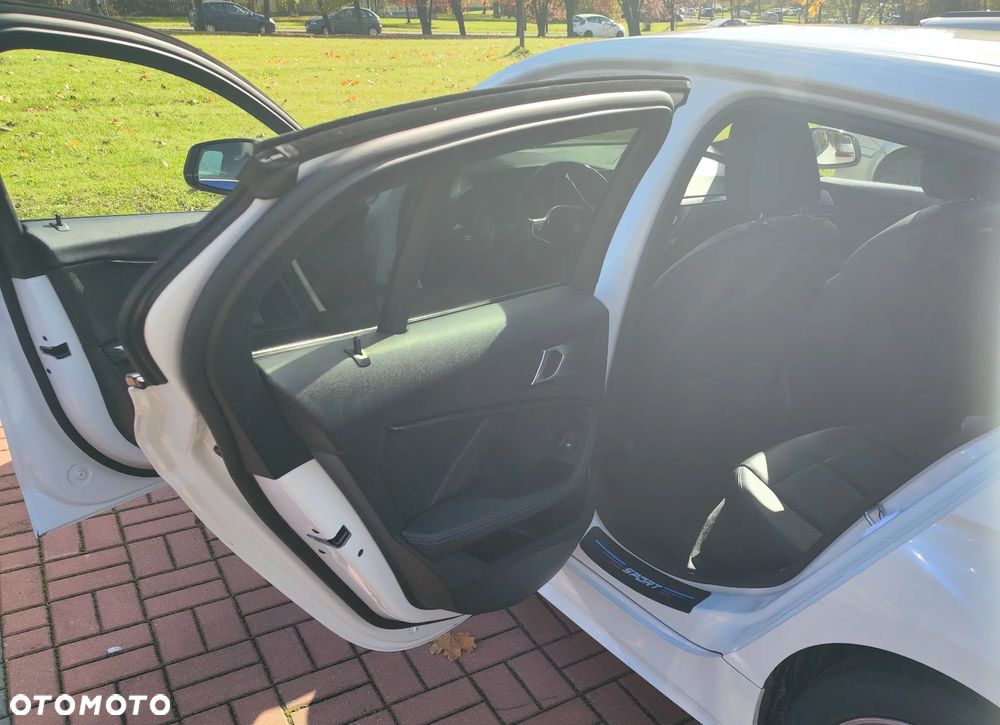 BMW Seria 1 118i M Sport - 5