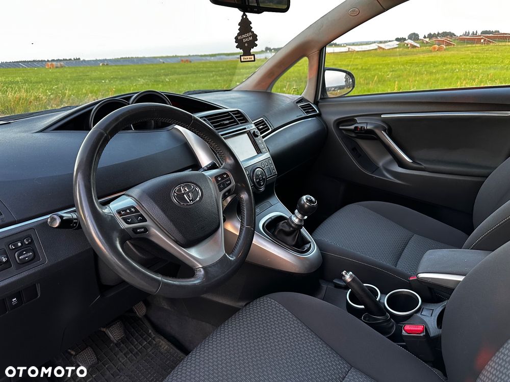 Toyota Verso 2.0 D-4D Premium 7os - 11