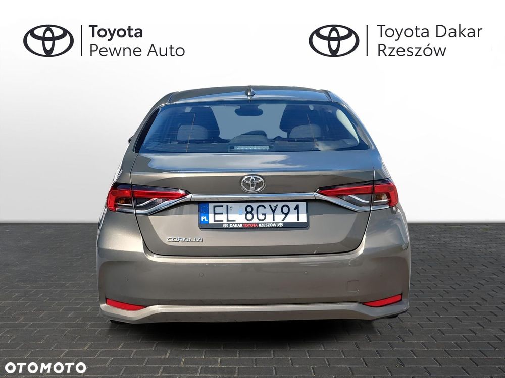 Toyota Corolla - 4